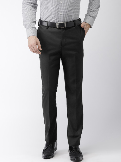 

Arrow Men Black Tapered Fit Solid Formal Trousers