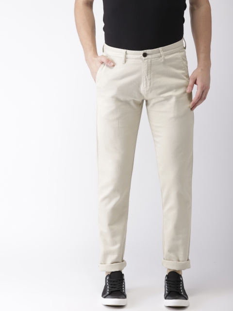 

Arrow Men Off-White Chrysler Slim Fit Solid Chinos