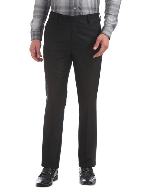 

Arrow Men Black Tapered Fit Solid Regular Trousers