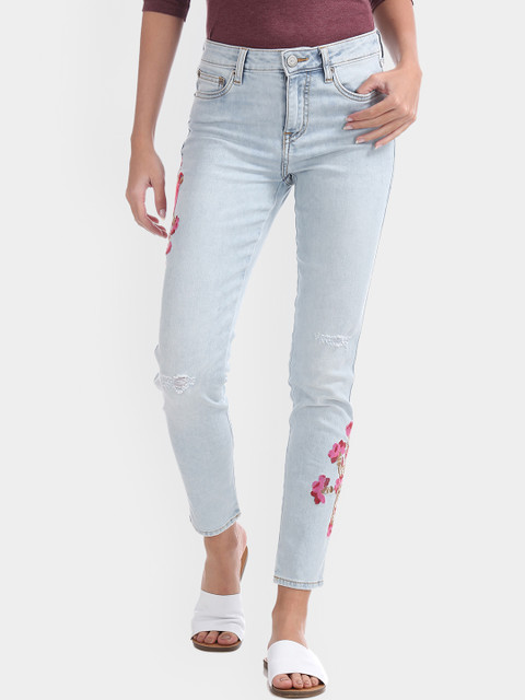 

Aeropostale Women Blue & Red Boyfriend Fit Mid-Rise Low Distress Jeans