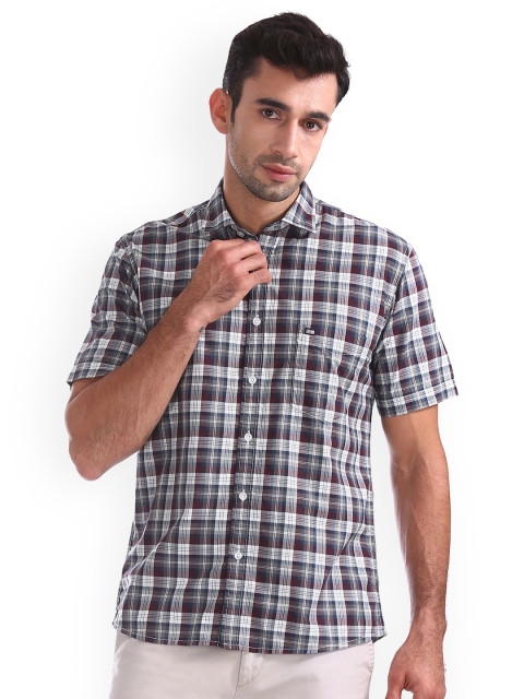 

Arrow Men Multicoloured Regular Fit Checked Casual Shirt, Multi