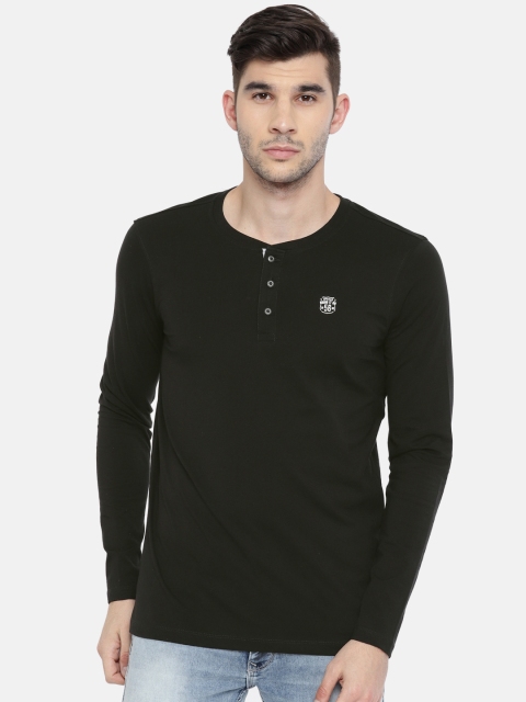 

SPYKAR Men Black Solid Henley Neck T-shirt