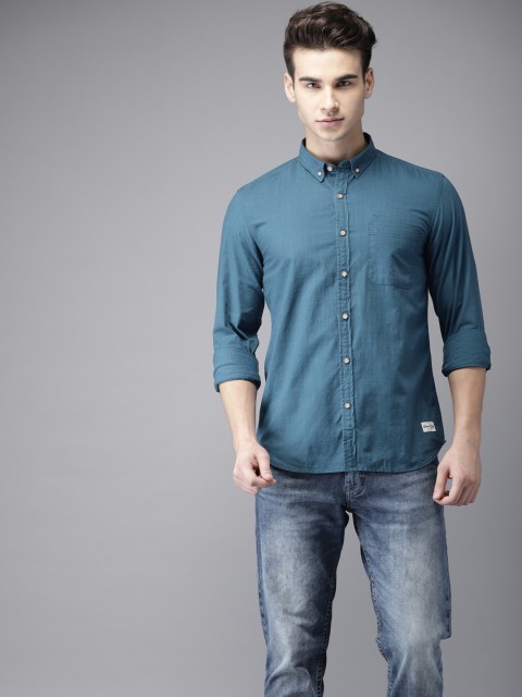 

Flying Machine Men Blue Original Regular Fit Solid Casual Shirt