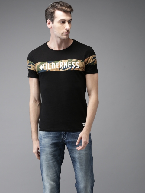 

Flying Machine Men Black Printed Round Neck T-shirt