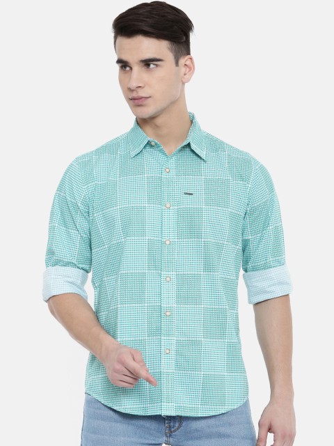 

Pepe Jeans Men Green & White Checked Casual Shirt