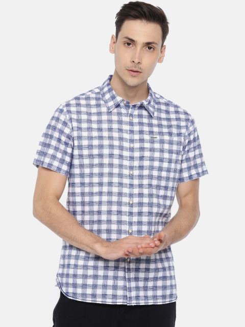 

Pepe Jeans Men Blue & White Regular Fit Checked Casual Shirt