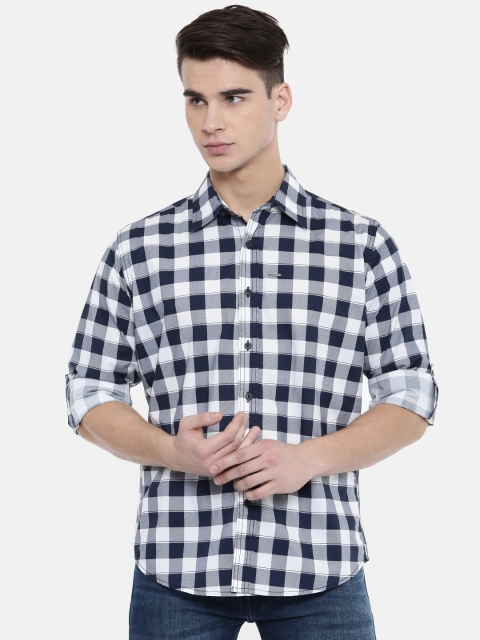 

Pepe Jeans Men White & Navy Blue Slim Fit Checked Casual Shirt