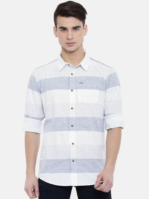 

Pepe Jeans Men White & Blue Slim Fit Colourblocked Casual Shirt