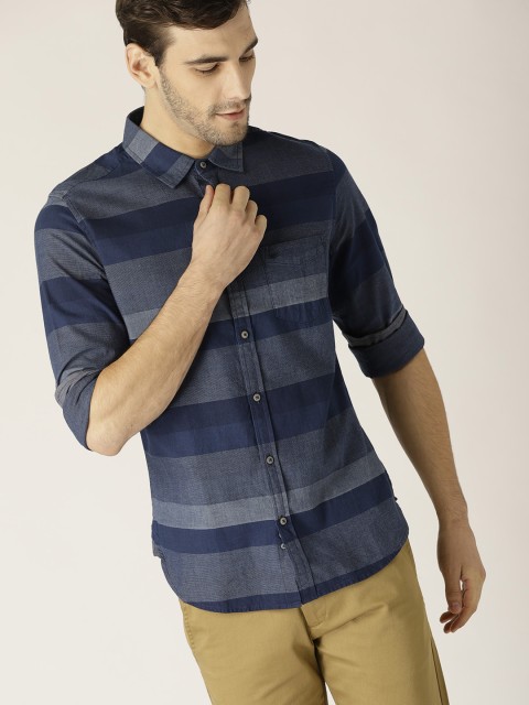 

United Colors of Benetton Men Navy Blue Striped Slim Fit Casual Shirt