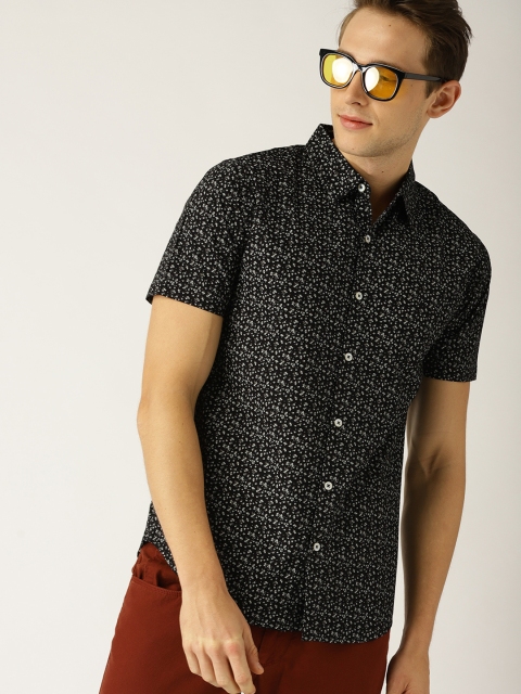 

United Colors of Benetton Men Black Slim Fit Printed Casual Shirt