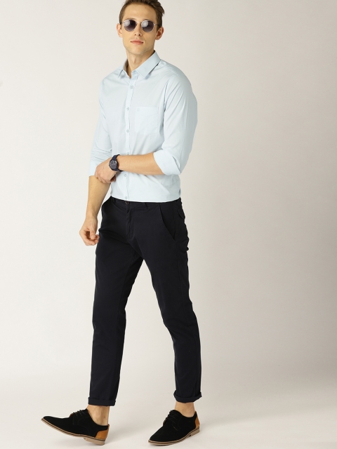 

United Colors of Benetton Men Blue Regular Fit Solid Smart Casual Shirt