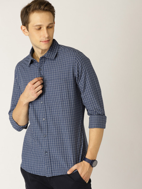 

United Colors of Benetton Men Navy Blue & White Slim Fit Checked Casual Shirt