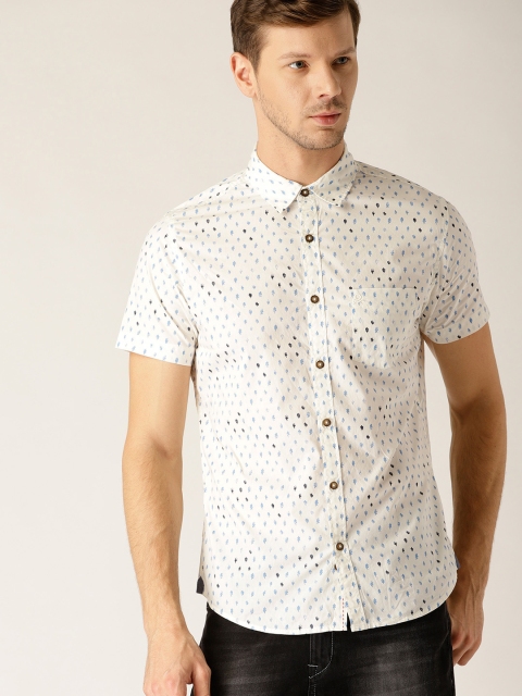 

United Colors of Benetton Men White & Blue Slim Fit Printed Casual Shirt