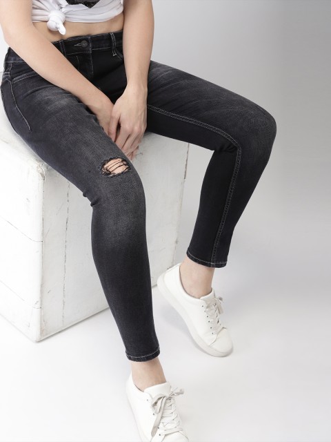 

Mast & Harbour Women Black Skinny Fit Mid-Rise Mildly Distressed Stretchable Cropped Jeans