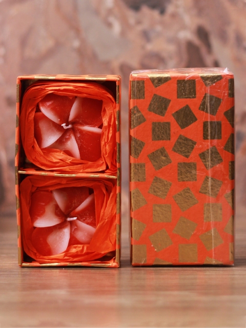 

Soulflower Lemongrass Aroma Pack of 2 Hibiscus Shape Medium Floating Candles, Red