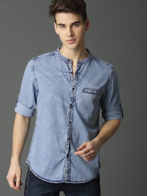 

Roadster Fast and Furious Men Blue Regular Fit Faded Denim Casual Shirt