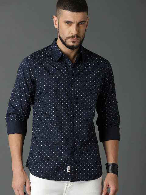 

Roadster Fast and Furious Men Navy Blue Regular Fit Printed Casual Shirt