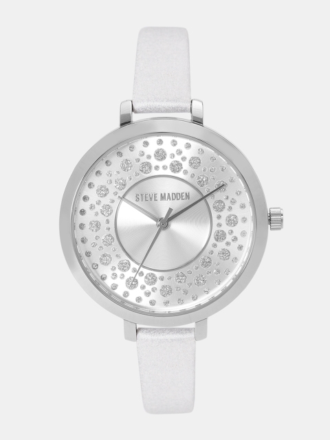 

Steve Madden Women Silver-Toned Analogue Watch SMW145WT