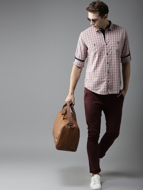 

DENNISON Men Red & White Slim Fit Checked Casual Shirt