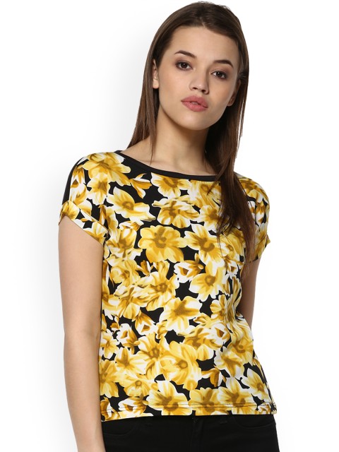 

Mayra Women Yellow Printed Top
