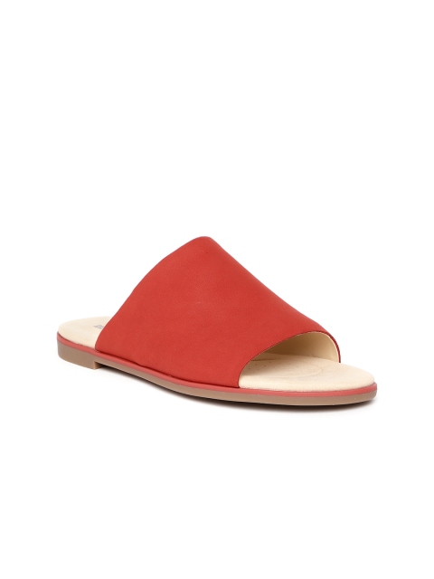 

Clarks Women Red Leather Open Toe Flats