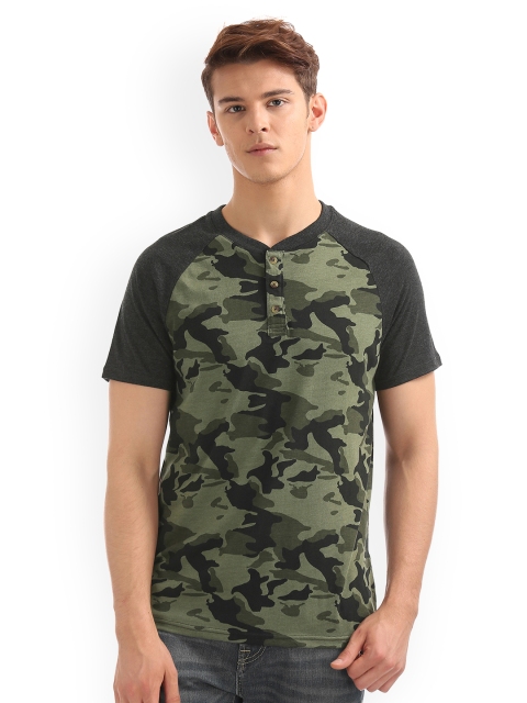 

Aeropostale Men Green Printed Henley Neck T-shirt