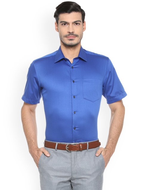 

Van Heusen Men Blue Regular Fit Solid Formal Shirt