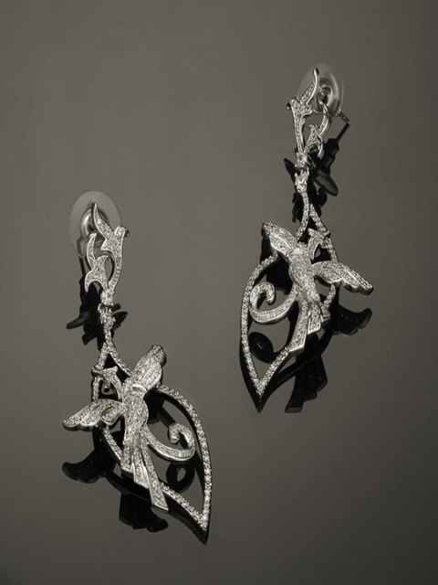 

shaze Silver-Plated Drop Earrings