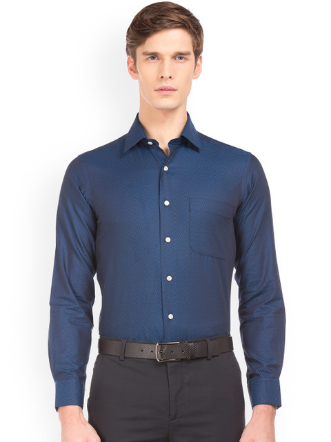 

Arrow Men Blue Regular Fit Printed Semiformal Shirt