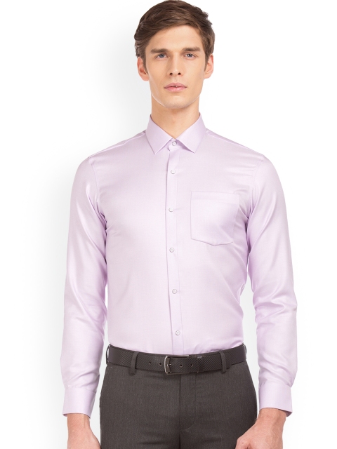

Arrow Men Lavender Slim Fit Self Design Semiformal Shirt