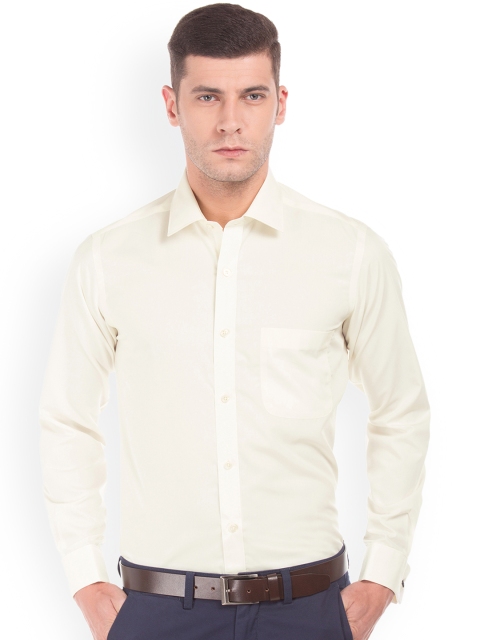 

Arrow Men Yellow Regular Fit Solid Formal Shirt
