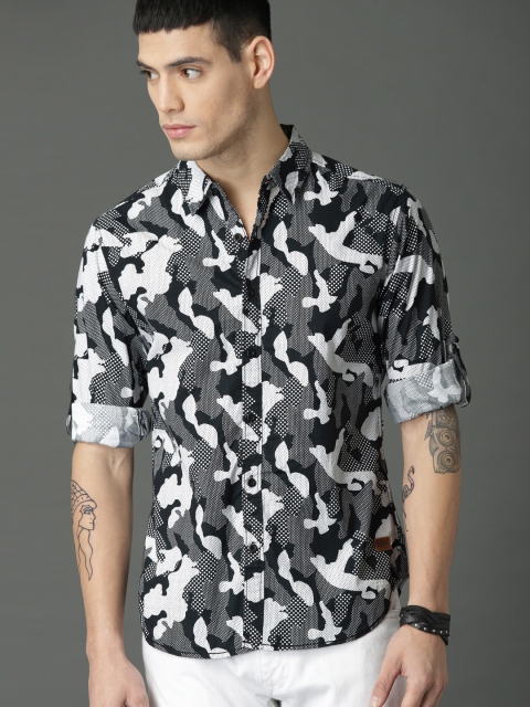 

Roadster Men White & Black Camouflage Cotton Printed Casual Shirt