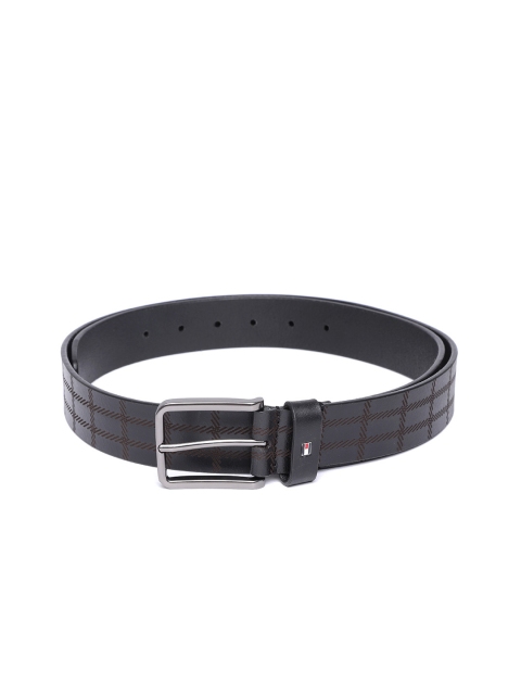 

Tommy Hilfiger Men Black Textured Leather Belt