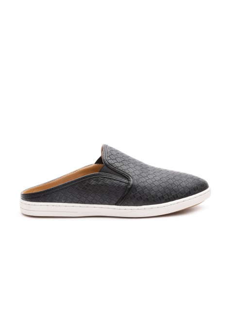 

Carlton London Men Black Basketweave Pattern Shoe-Style Sandals