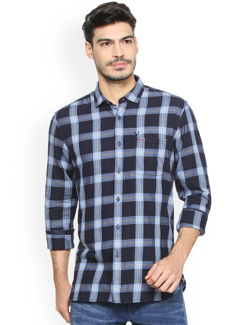 

Solly Jeans Co. Men Blue Regular Fit Checked Casual Shirt