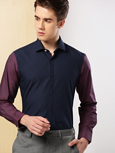 

INVICTUS Men Navy Blue Slim Fit Solid Semiformal Shirt