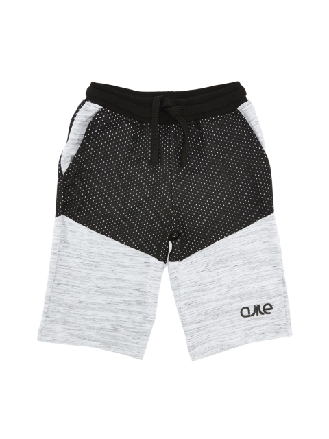 

Ajile by Pantaloons Boys Black & Grey Melange Printed Regular Fit Regular Shorts