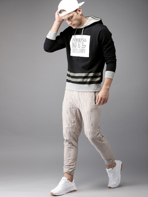 

Moda Rapido Men Black Printed Hooded Sweatshirt