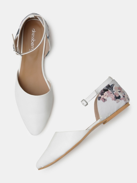 

DressBerry Women White Solid Ballerinas