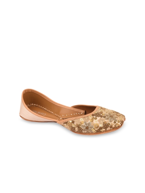 

Coral Haze Women Gold-Toned Solid Canvas Mojaris