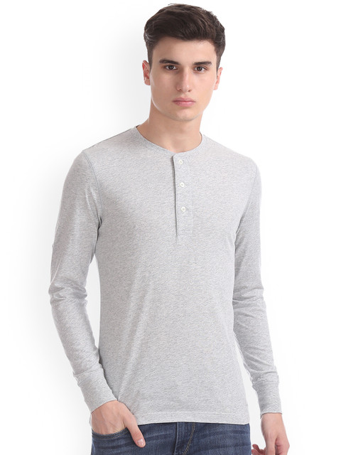

GANT Men Grey Solid Henley Neck T-shirt