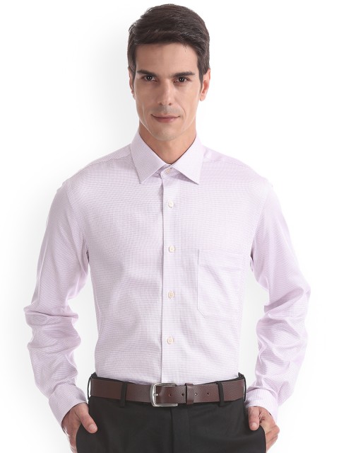 

Arrow Men Pink Regular Fit Checked Formal Shirt