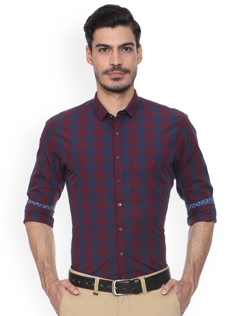 

Van Heusen Sport Men Blue & Red Slim Fit Checked Casual Shirt