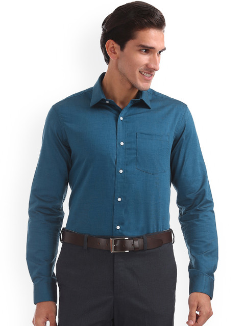 

Arrow Men Blue Slim Fit Solid Formal Shirt
