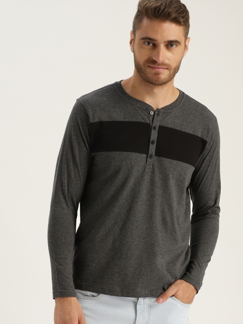

Sztori Plus Size Men Charcoal Grey Solid Henley Neck T-shirt