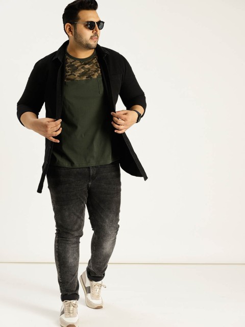 

Sztori Plus Size Men Olive Green Solid Round Neck T-shirt
