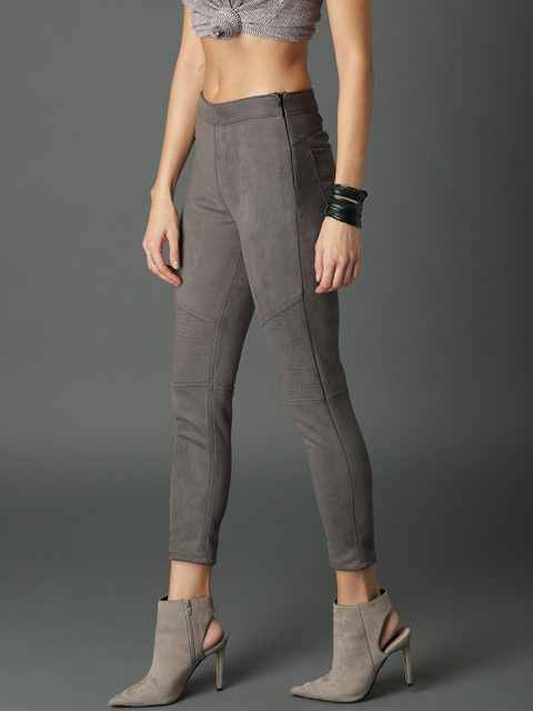 

Roadster Women Grey Solid Suede Jeggings