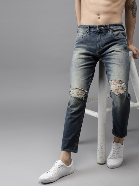 

HERE&NOW Men Blue Tapered Fit Low-Rise Mildly Distressed Stretchable Cropped Jeans
