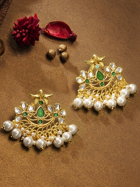 

Rubans Gold-Plated & Green Classic Chandbalis