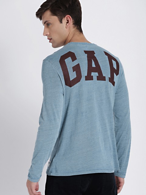 

GAP Men's Logo Graphic Indigo Long Sleeve Crewneck T-Shirt, Blue